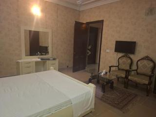 A One Family Guest House - 4