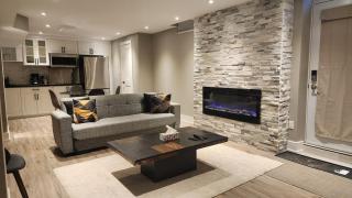 Modern 1 BDR Suite, Sleeps 4, Pvt Entry, Near GO Station, Free Parking - 0