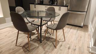 Modern 1 BDR Suite, Sleeps 4, Pvt Entry, Near GO Station, Free Parking - 2