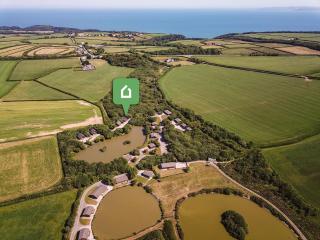 3 Bed in Higher Clovelly 00366 - 7