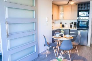 HOM I Wifi AireA Piscina Metro SantaIsabel Parking - 5