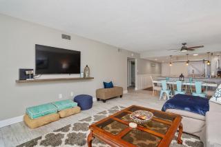 Shoreline Towers #2083 - 4