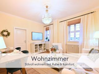 Amalias Burgwohnung - stilvolles Apartment mit Aufzug & Garten in der Hinterburg Schlitz - 2 Schlafzimmer, Parkplatz, Historisches Flair für Paare & Ruhesuchende - 7