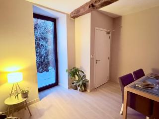 The servants' quarters - 7