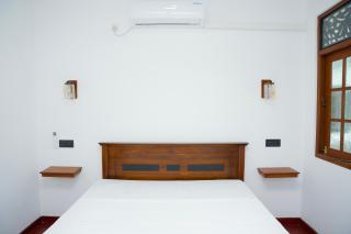 Calm 3BR Villa near Richmond Castle Kalutara - 7