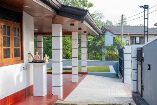 Calm 3BR Villa near Richmond Castle Kalutara - 5
