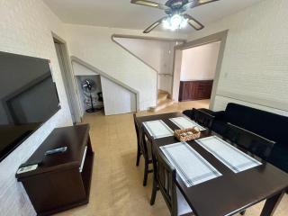 Piriapolis Centro Playa a una cuadra parrillero y cochera 4 habitaciones 3 banos - 6