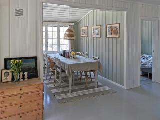 Family Cabin With Sea View And Playful Garden - 8