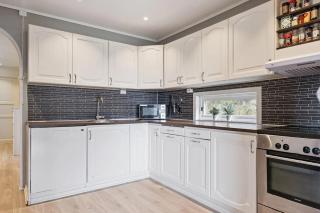 Enebolig med 5 soverom - 9