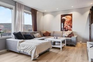 Enebolig med 5 soverom - 1