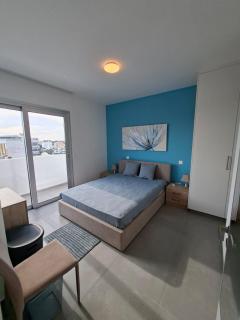 Luxury central 1BR with city view - 7