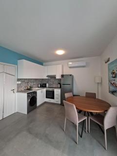 Luxury central 1BR with city view - 2