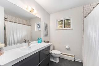 Spa Getaway with Open Space Access Sauna & Hot Tub & Cold Plunge - 4