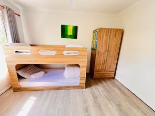 3 bedroom home in peaceful Rochdale South - 4