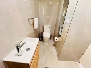 3 bedroom home in peaceful Rochdale South - 6