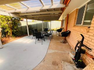 3 bedroom home in peaceful Rochdale South - 7