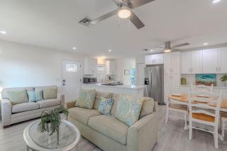 Euca Beach Breeze A by Sun Palace Vacations - 2