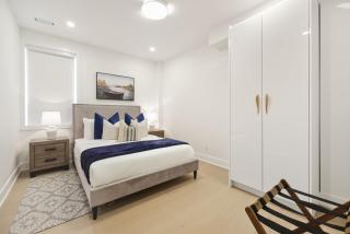 Modern 2BR Apt Sleeps 6 Stylish & Central - 2