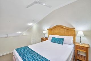 Trinity Beach Club Holiday Apartments - 4