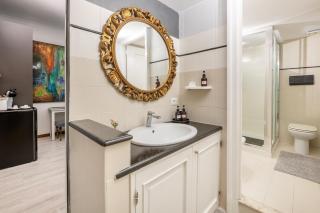 Art Gallery Spanish Steps - 7