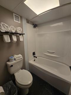 Dutch Wonderland Inn - 1