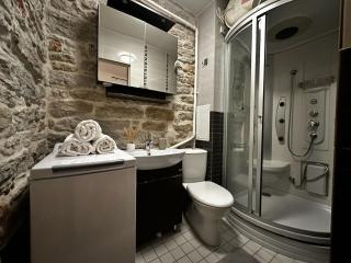 Old Town design studio - 3 min to Christmas market - 4