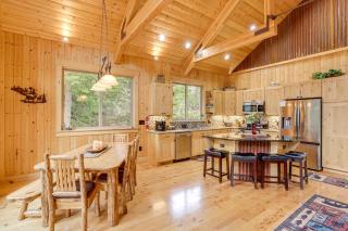 Right Arm Ranch Luxe Port Angeles Family Cabin! - 7