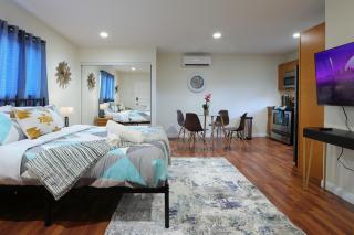 Modern Oasis Studio - near LAX, SoFi, USC, DTLA - 2