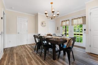 Kerr Lake Escape - Private Dock - Game Room - 1