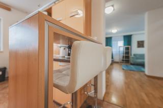 Celý dům v klidné části města, parkování zdarma - 9