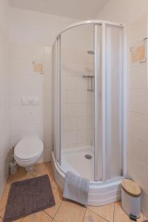 Celý dům v klidné části města, parkování zdarma - 7