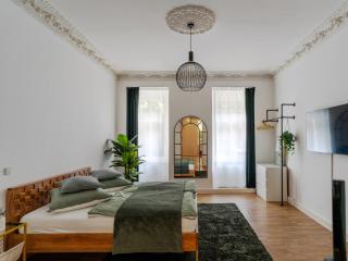 bevoflats - Live like a local - Apartment in Kreuzberg, Graefekiez - 0