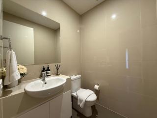 Soft Modern Glamour in the Heart of Camberwell - 8