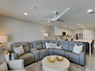 Crystal Dunes #406 - 7