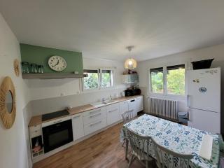 comfortable family home - 5