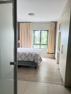 Rivonia Escape Pad - 1