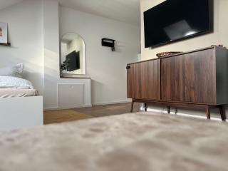 Urban Retreat - Park, Rest, Discover - 3