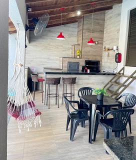 Casa com grade na piscina,ideal para familia com crianças - 2