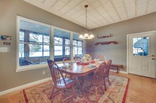 Waters Edge Home on Shore of Beaver Lake! - 4