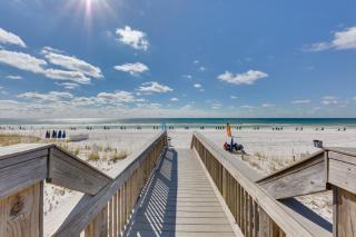 The Inn At Crystal Beach #611 - 4