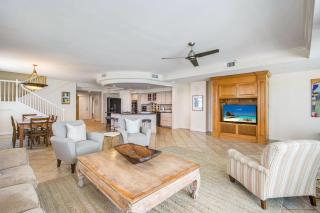 The Inn At Crystal Beach #611 - 2