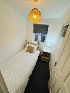 The Woodlands 3bed 2bath - 4