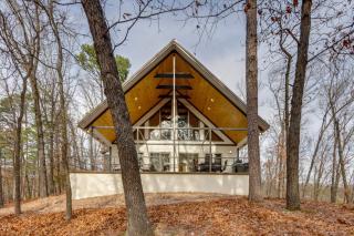 Epic Lake Views! Contemporary Eureka Springs Home - 0