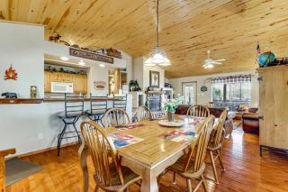 Hike, Fish and Enjoy Pond On-Site Bison Ranch Cabin - Overgaard - 6