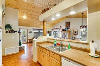 Hike, Fish and Enjoy Pond On-Site Bison Ranch Cabin - Overgaard - 3