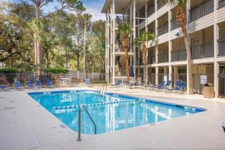 Island Condo for 6 w Communal Pool - Perfect Spot - 9