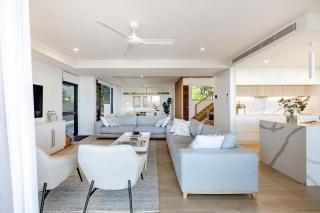 The Hamptons Lake House Noosa Heads Luxury House - 4