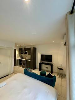 Luxury Sid Apartments - 5