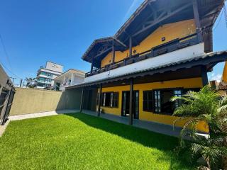 Itapoá Casa Pé na Areia com Piscina, 4 Suítes, Frente Mar, até 15 Pessoas - 1
