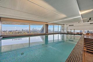South Yarra Studio - Free Parking, Gym & Balcony Views - 5